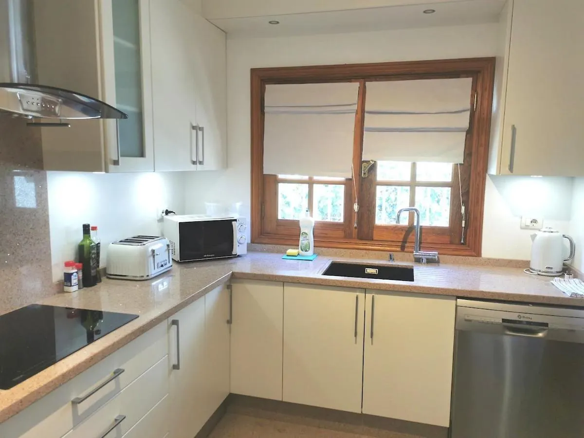 Villa Ibiza - Beautiful House With Private Pool Chayofa
